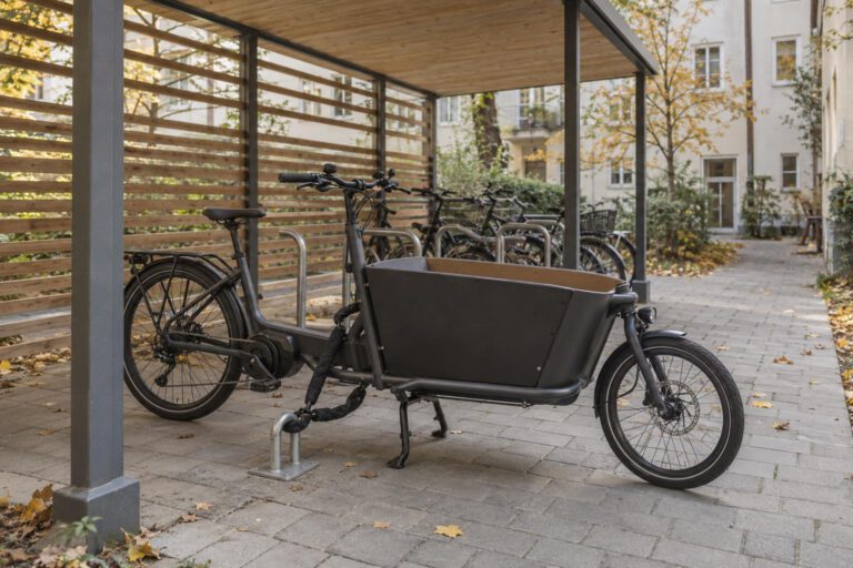 Lastenrad parken in München: sicher, trocken und alltagstauglich
